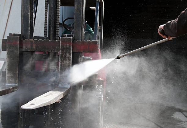 Pressure Washing Services for Businesses in Smithville, TN