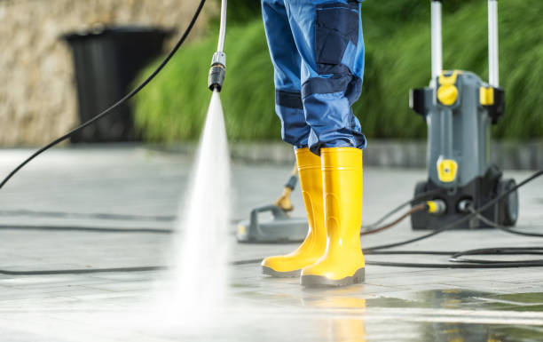 Best Sidewalk Pressure Washing  in Smithville, TN